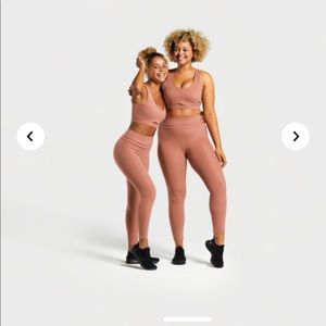 Whitney Simmons Moab set